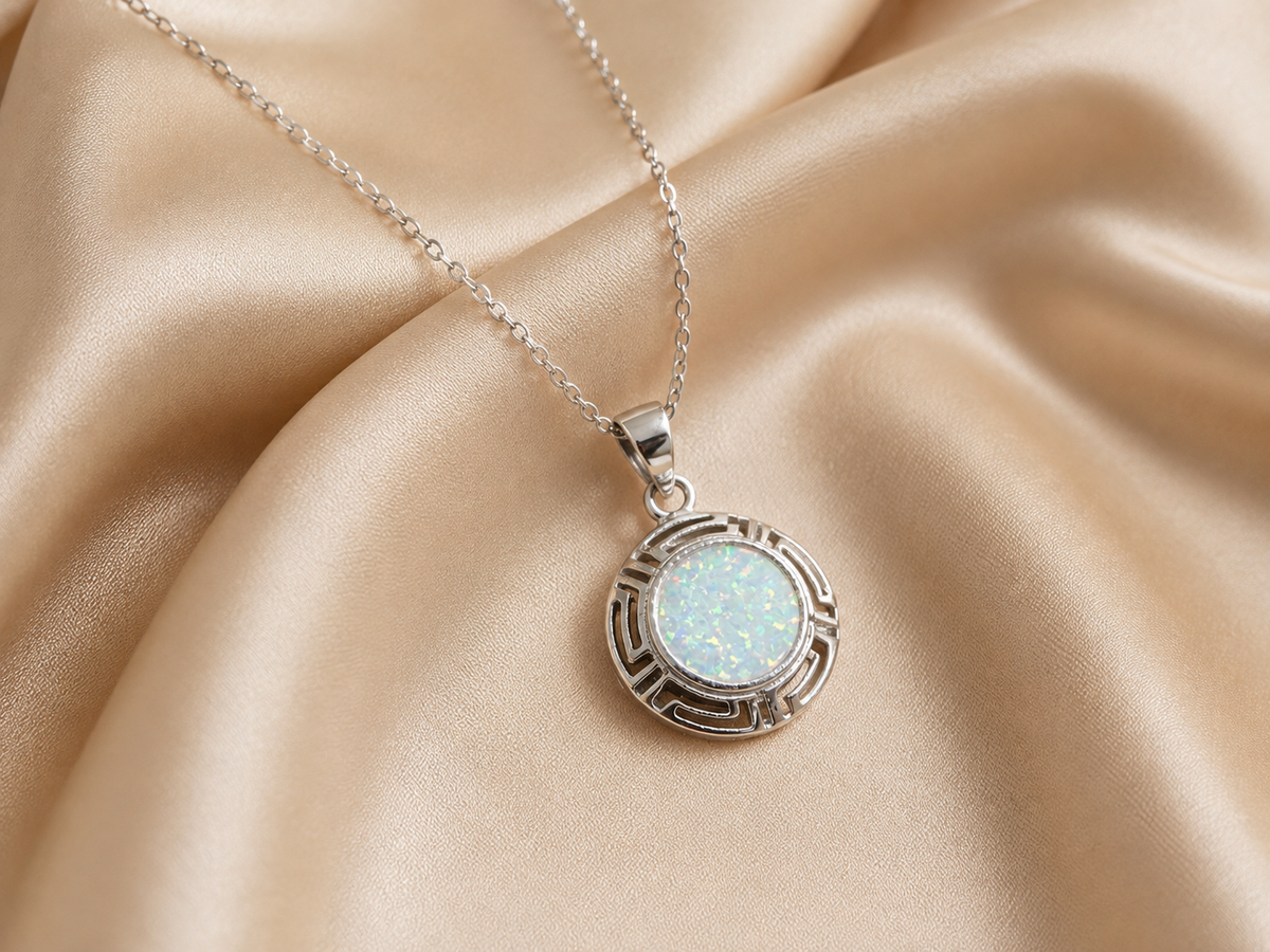 Srebrna ogrlica -opal